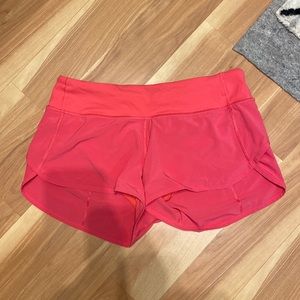 COPY - Lululemon Speed up short sz 6 - Razzle